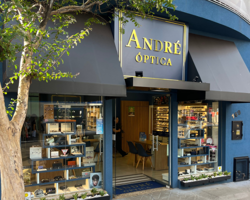 André Optica História